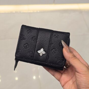 Embossed Design PU Leather Trifold Wallet with Back Chain (Wallet- 076 black)